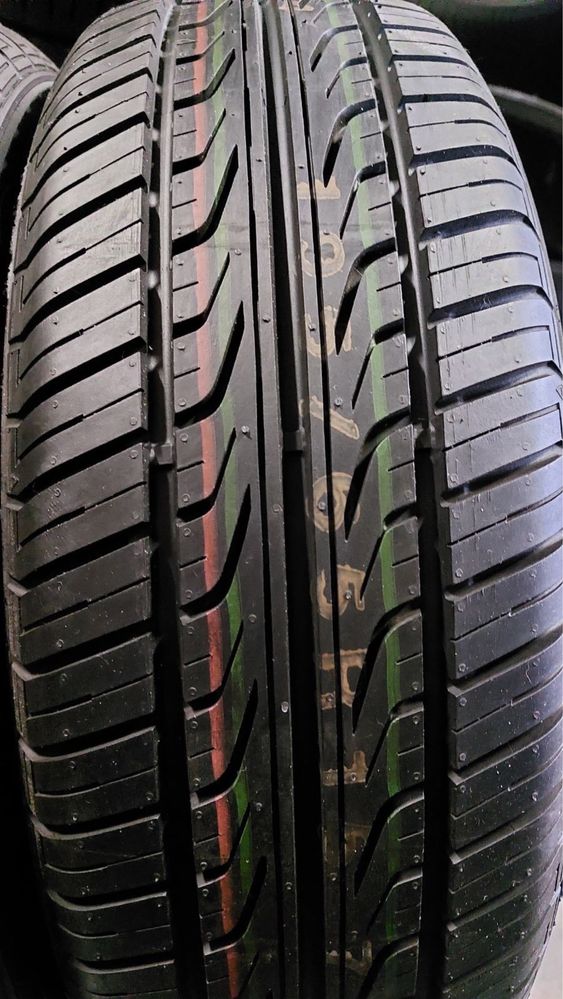 195/65/15 R15 Kumho Powermax 769 2шт новые