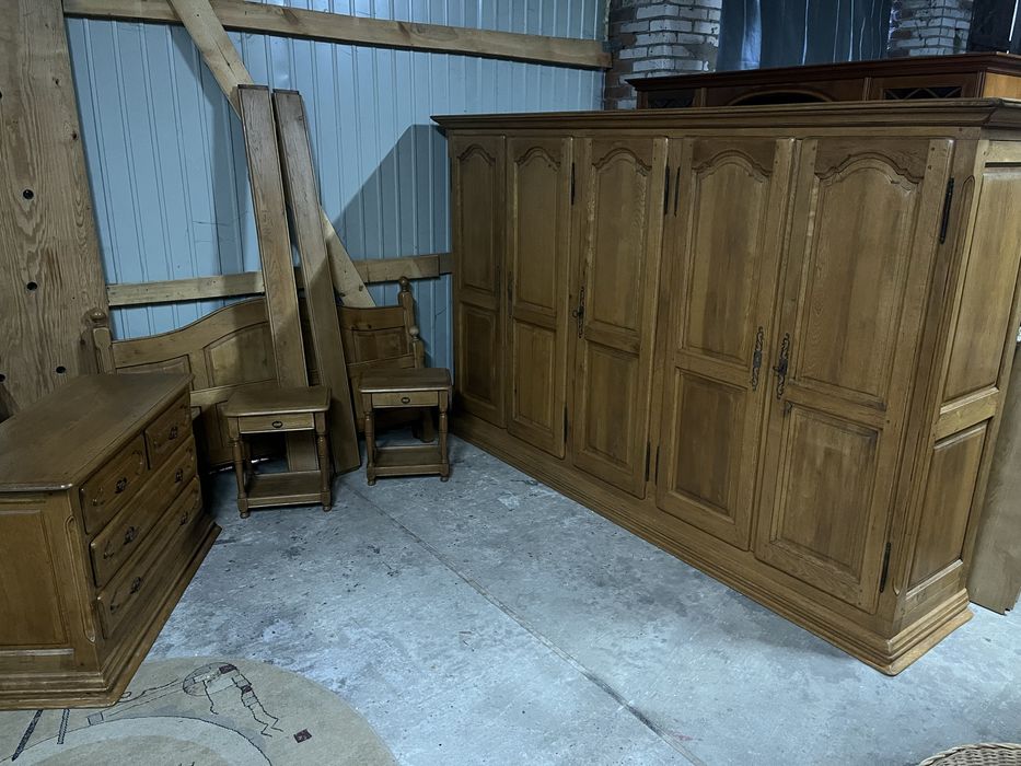 Piękna dębowa sypialnia