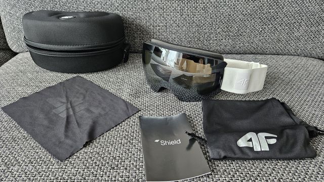 NOWE Gogle narciarskie 4f ecru UV kremowe damskie unisex