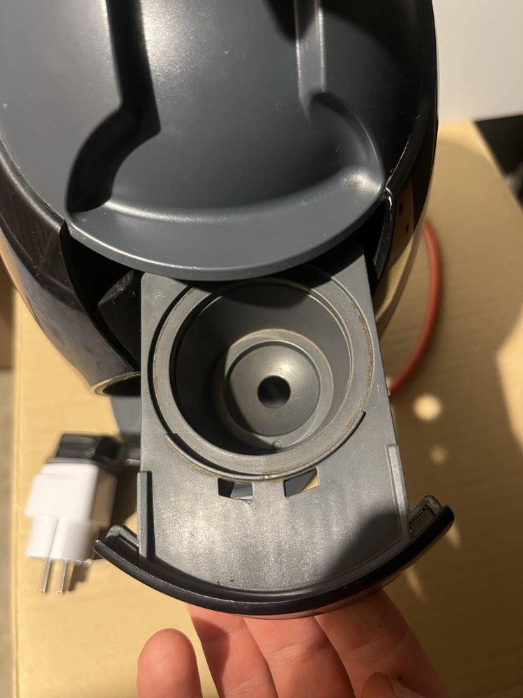 Ekspres kapsulkowy Delonghi EDG250.B/ sprawny w 100%