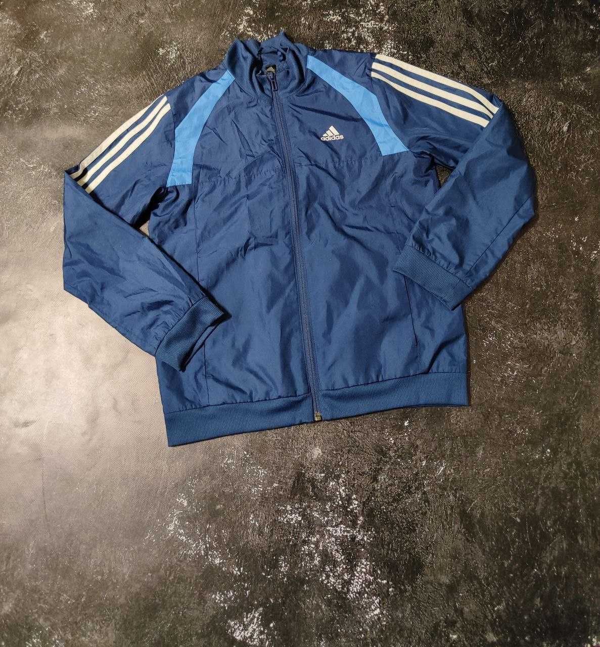 Ветровка Adidas.Cтан 10/10