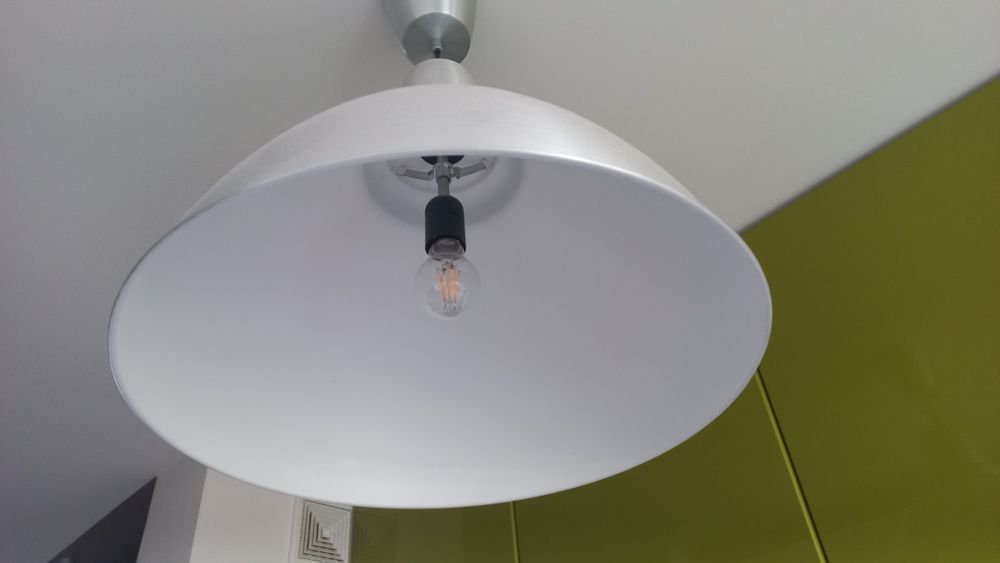 Srebrna lampa industrialna IKEA śr. 49cm