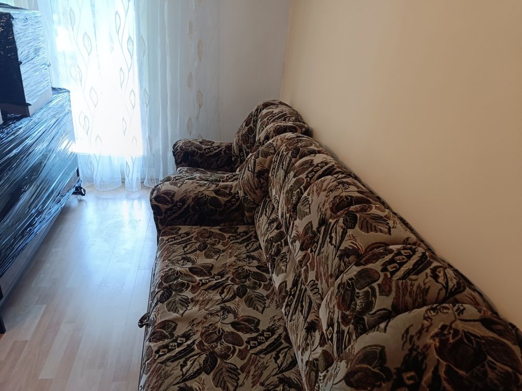 sofa z fotelem za darmo, używana, w dobrym stanie
