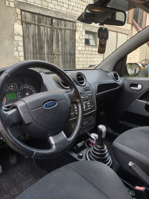 Auto Ford Fiesta