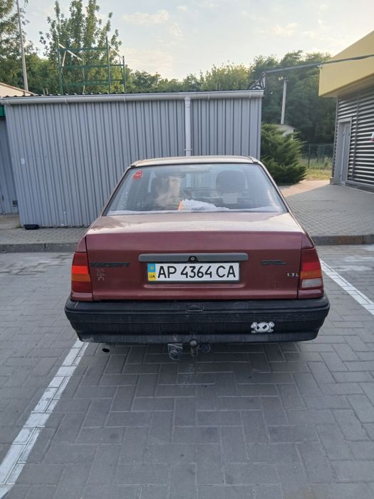 Опель кадетт 1.3