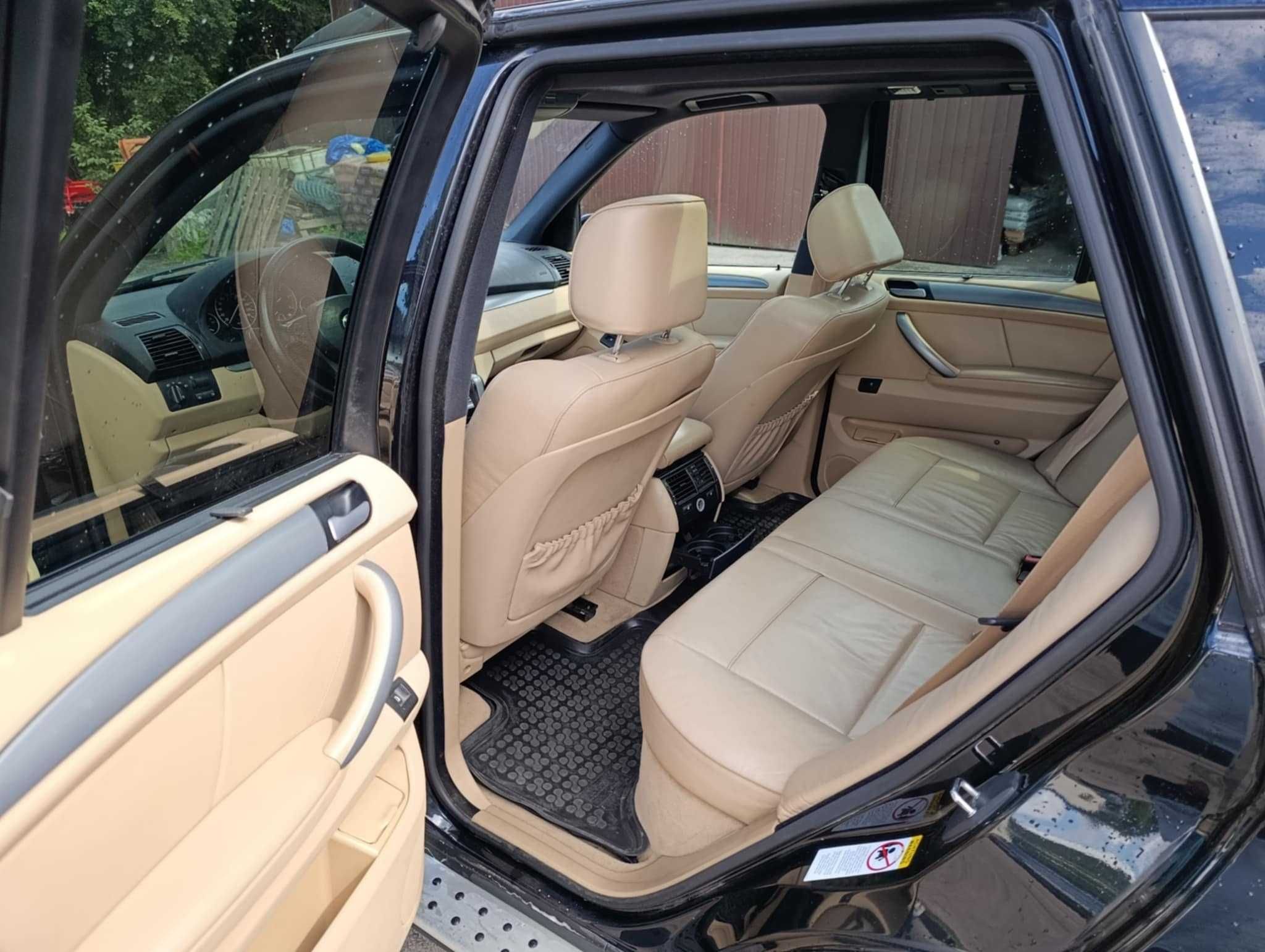 Samochód BMW X5 E53