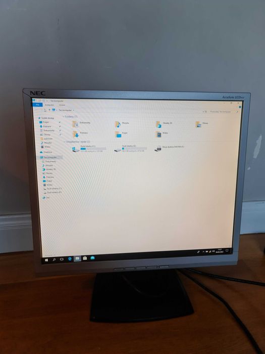 Monitor LCD NEC AccuSync 93V 19'
