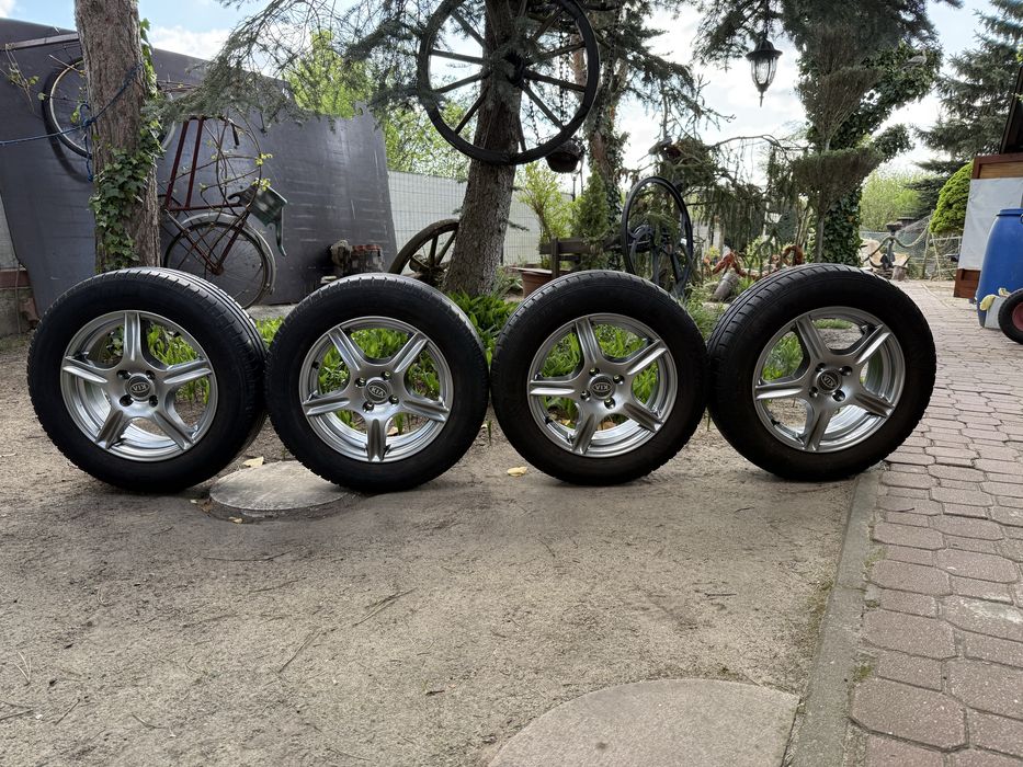 Alufelgi  Kia Ceed Cerato Rio 15,cali 6Jx15H2 ET44