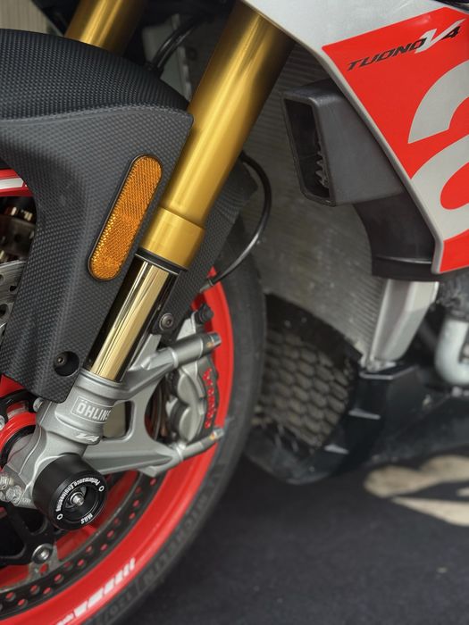 Aprilia Tuono 1100 V4 Factory