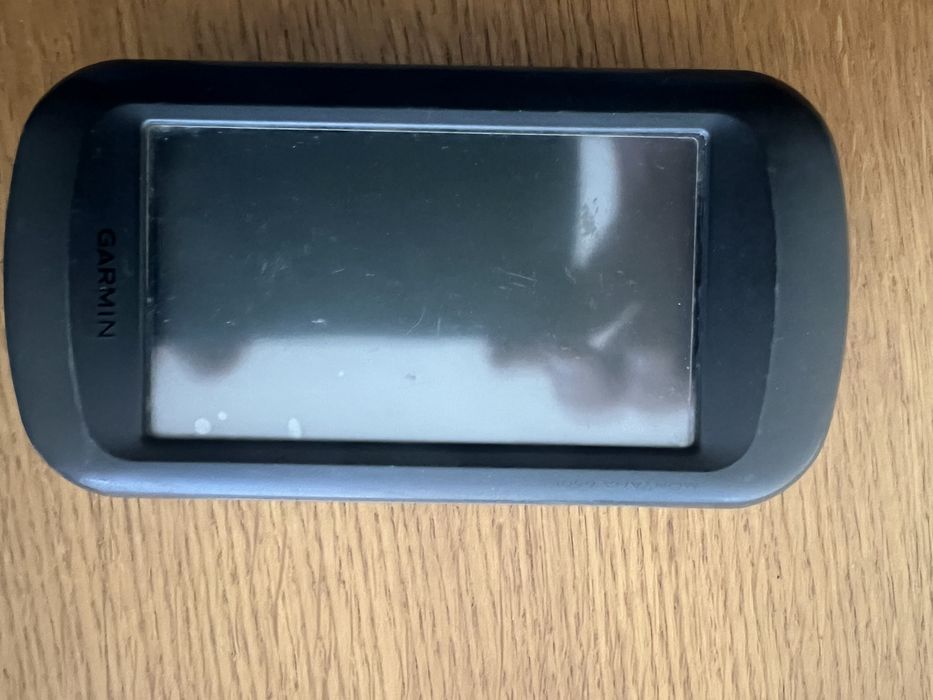 GPS Garmin Montana 650 T, com berço