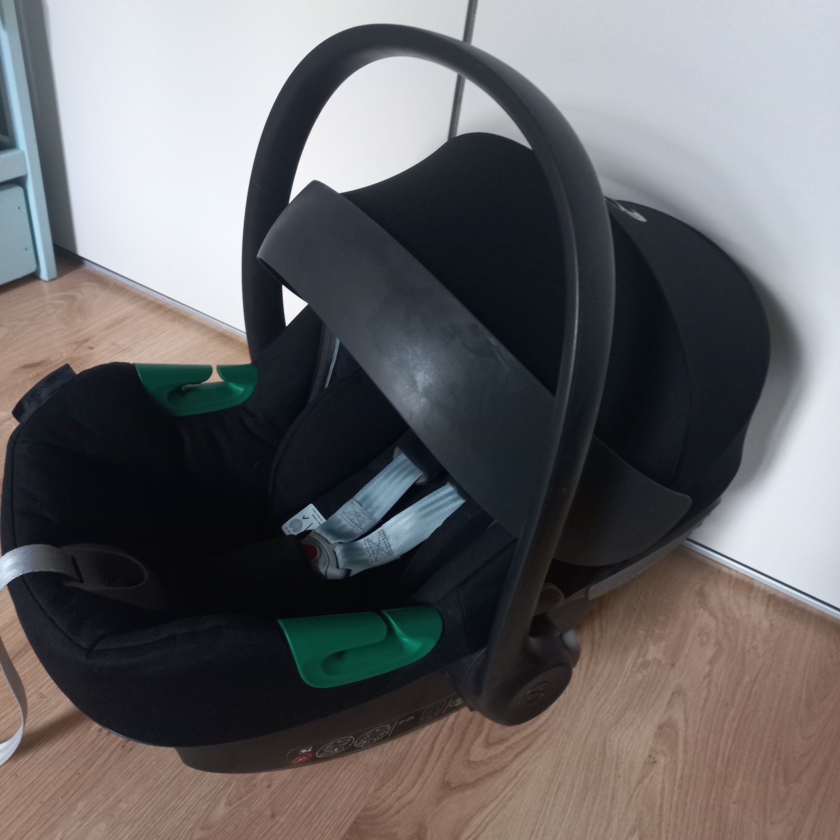 Fotelik samochodowy Cybex Aton S2 i-size + baza + adaptery do wózka
