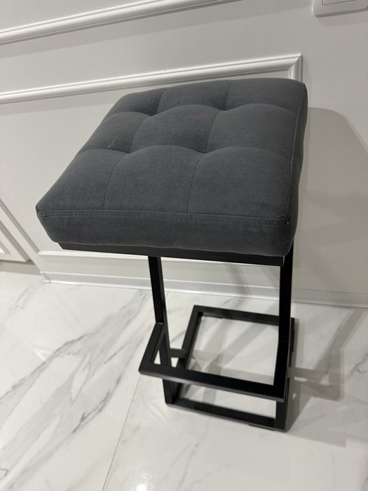 Стильний барний стілець loft / modern — метал + м’яке сидіння