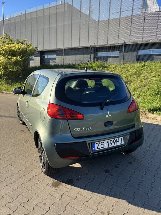 Auto Mitsubishi Colt