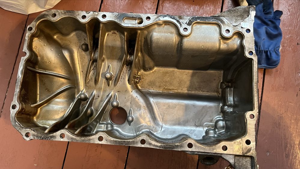 масляний поддон  B46A20A BMW MINI 11 13 8 590 017 (код BMW: 8590017)
