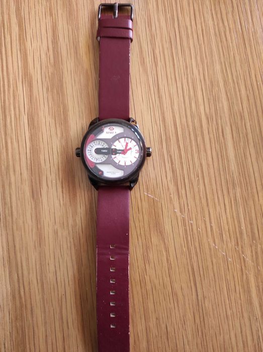 relogio marea como novo