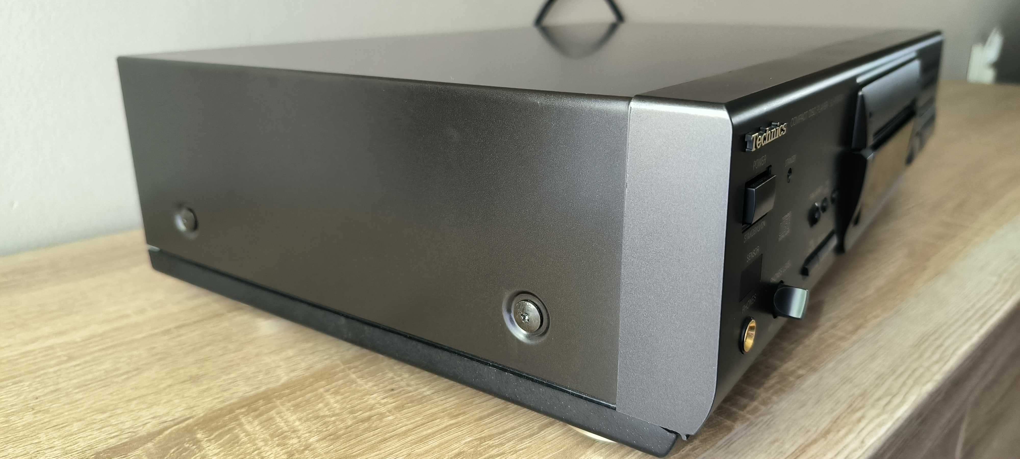 Odtwarzacz CD Technics SL-PS670A +pilot