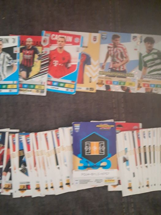 Karty piłkarskie adrenalyn xl, 2023