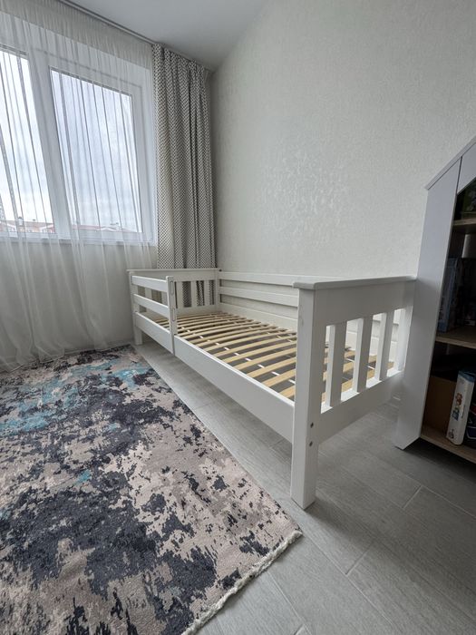 Продам дитяче ліжко з матрасом