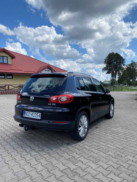 VW Tiguan/ 2.0 tdi /4x4/ hak