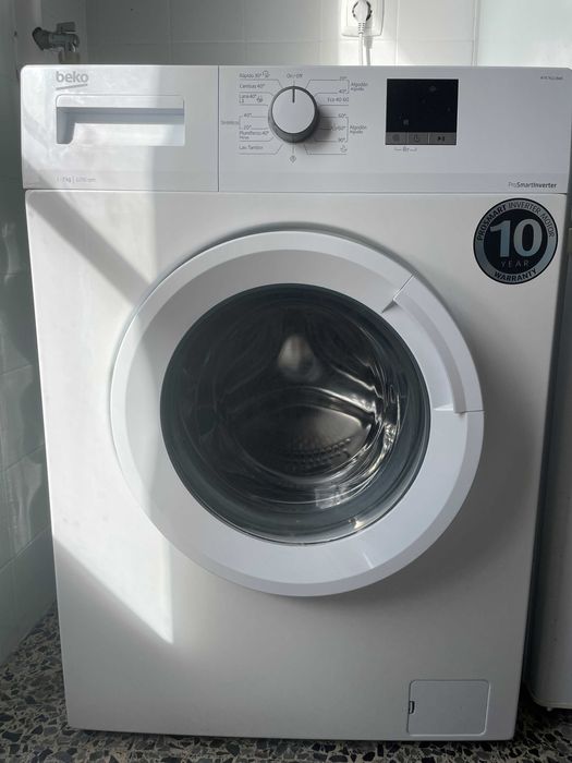 Máquina de Lavar Roupa BEKO WTE 7611 BWR (7 kg - 1200 rpm - Branco)