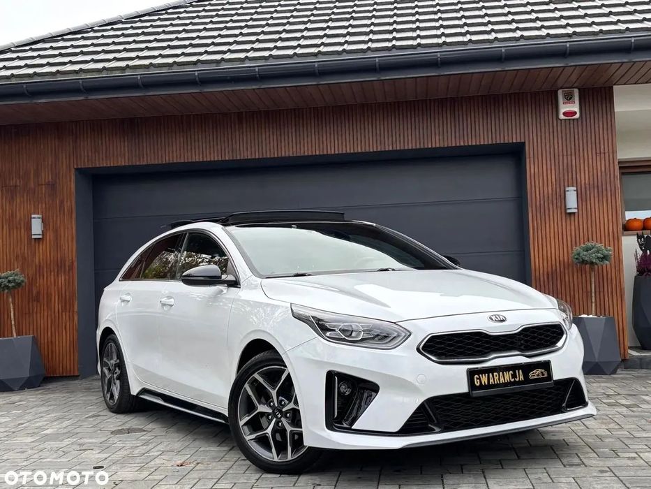 Kia ProCeed __1.4 Turbo_Biała Perła _Gt Line __Panorama __JBL