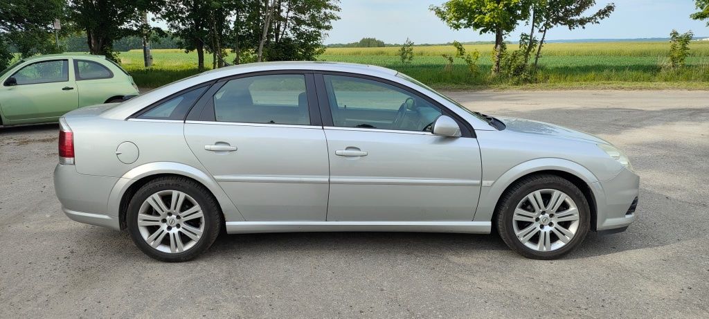 Opel Vectra C 2.2 benzyna