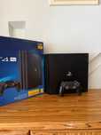 [PS4] Konsola SONY PlayStation 4 Pro 1TB (CUH-7216B) + Pad - Pudełko