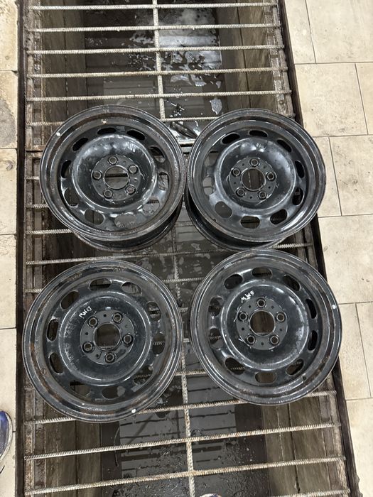 Диски BMW 5х120 R16