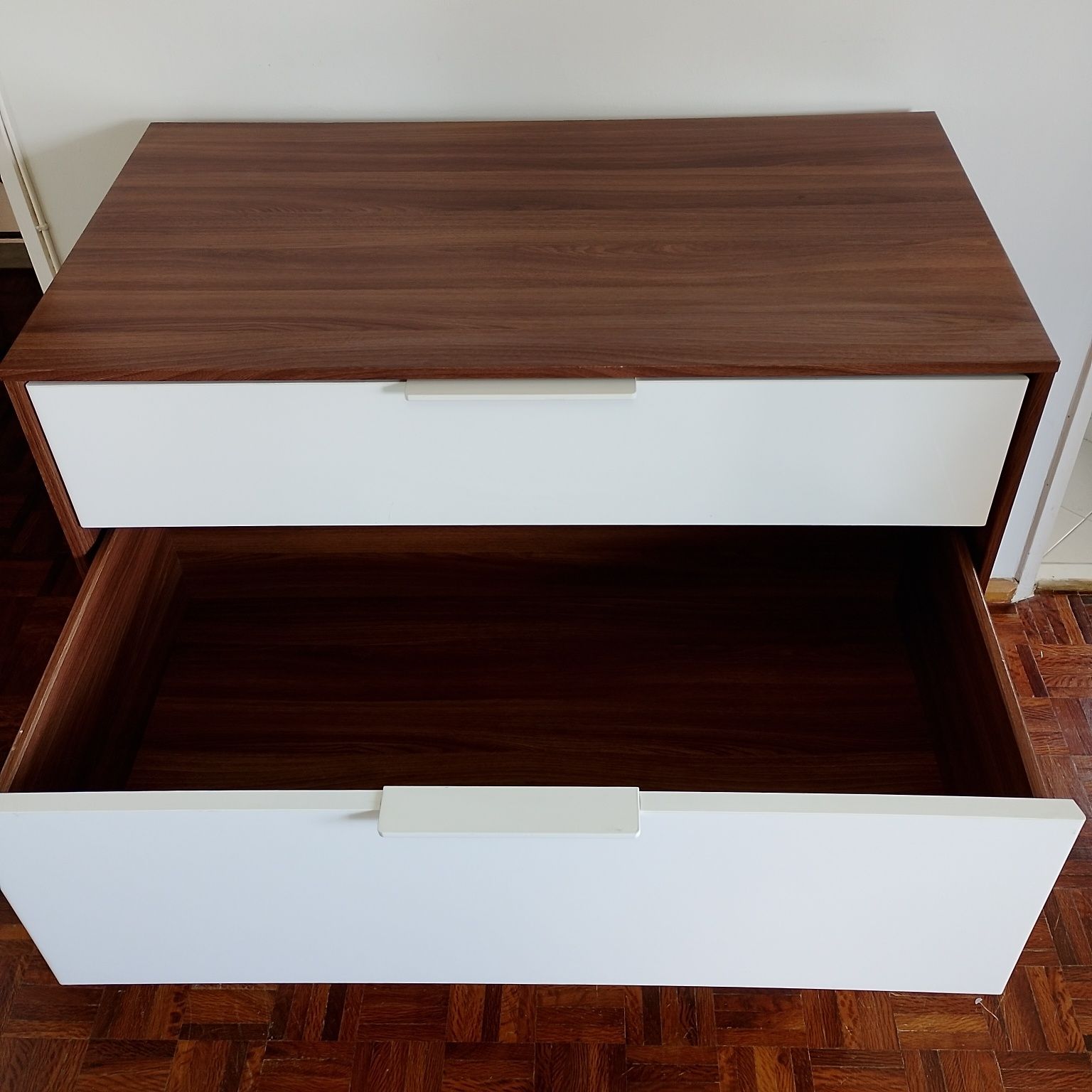 Cômoda / Gaveteiro para roupas