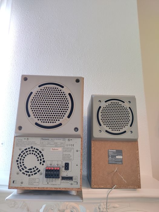 2 Colunas Subwoofer SB-WA520 220W e SB-W335 90W marca Panasonic