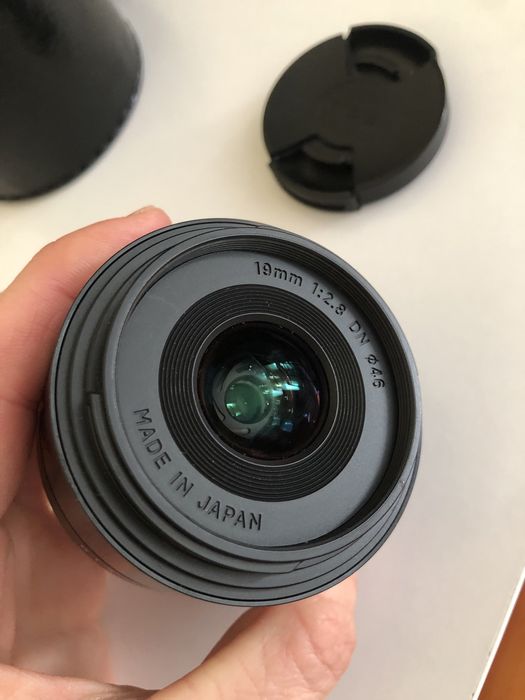 Обʼєктив дSigma 19mm f/2.8