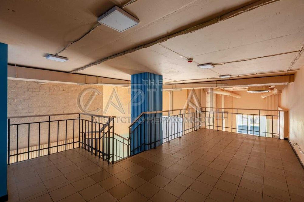 Фасадне приміщеня 195м2  в ЖК Новопечерські Липки