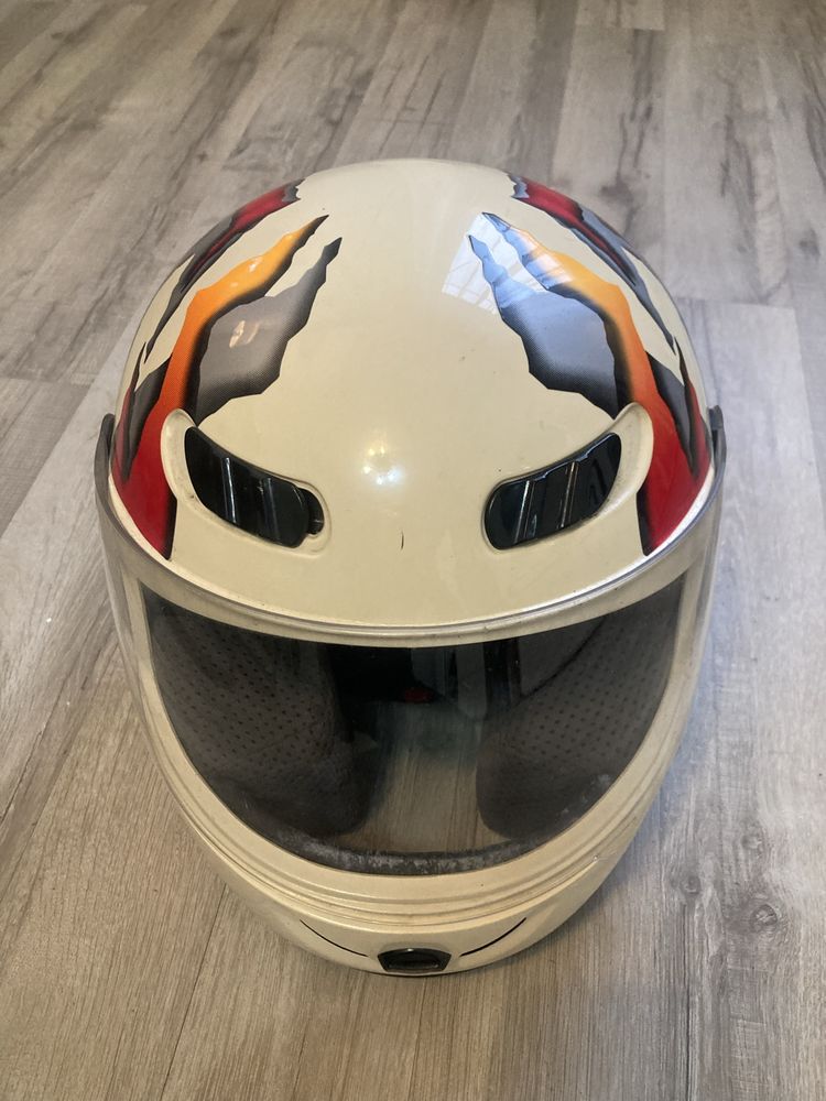 Kask kobiecy na motor