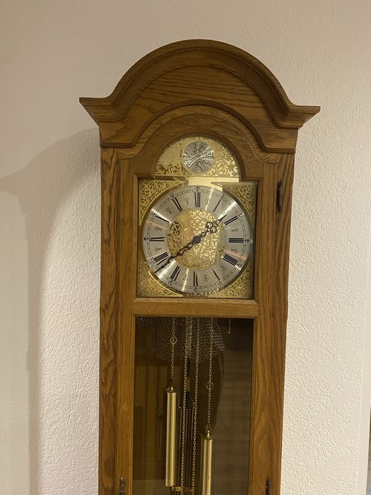 Sprzedam zegar stojacy.