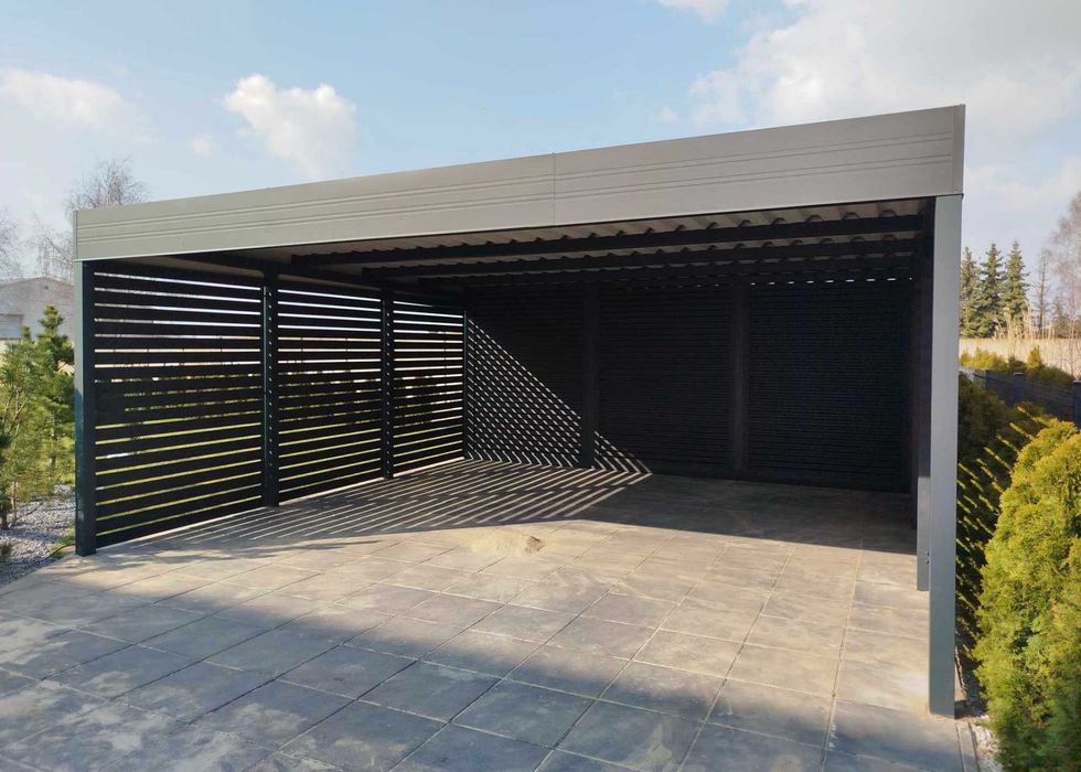 Nowoczesna wiata garażowa, carport z pomieszczeniem gospodarczym