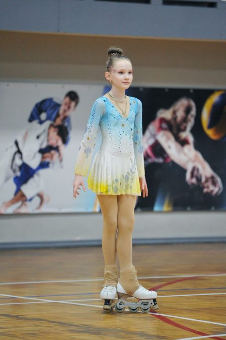 Сукня для фігурного катання