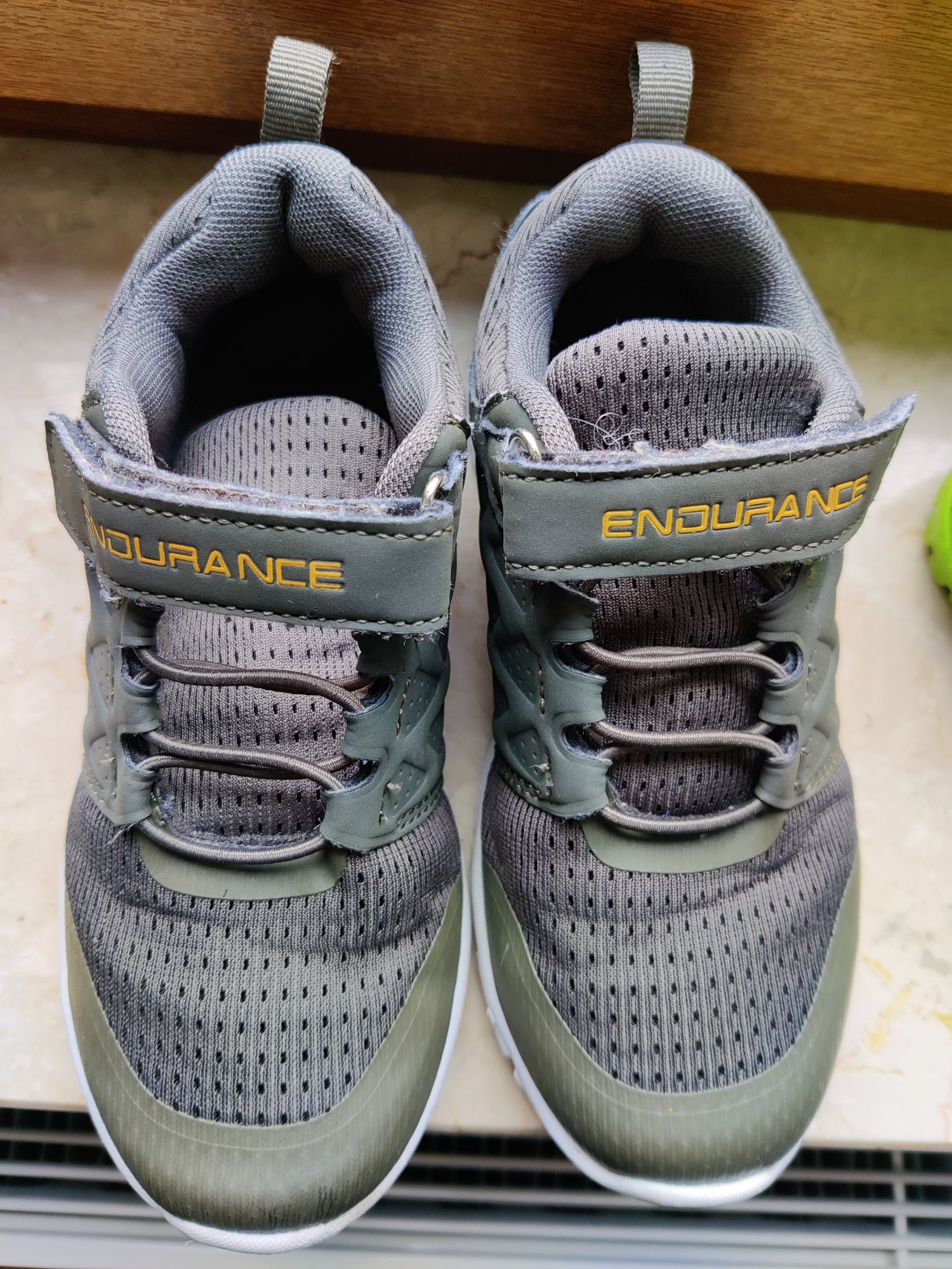 Adidasy, sneakersy Endurance rozm 30/31