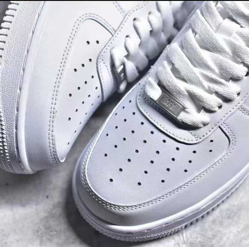 Nike Air Force 1 Low '07 White  R.45