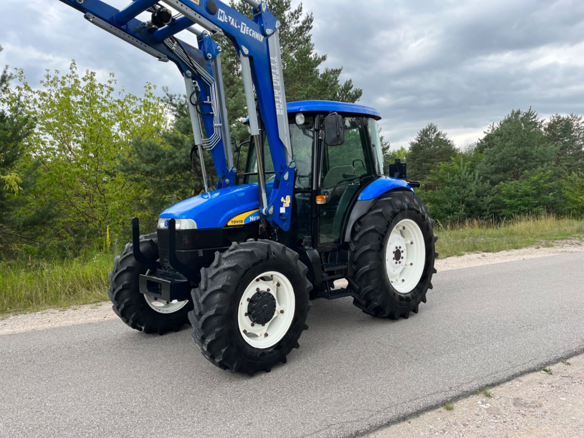 New Holland TD 95