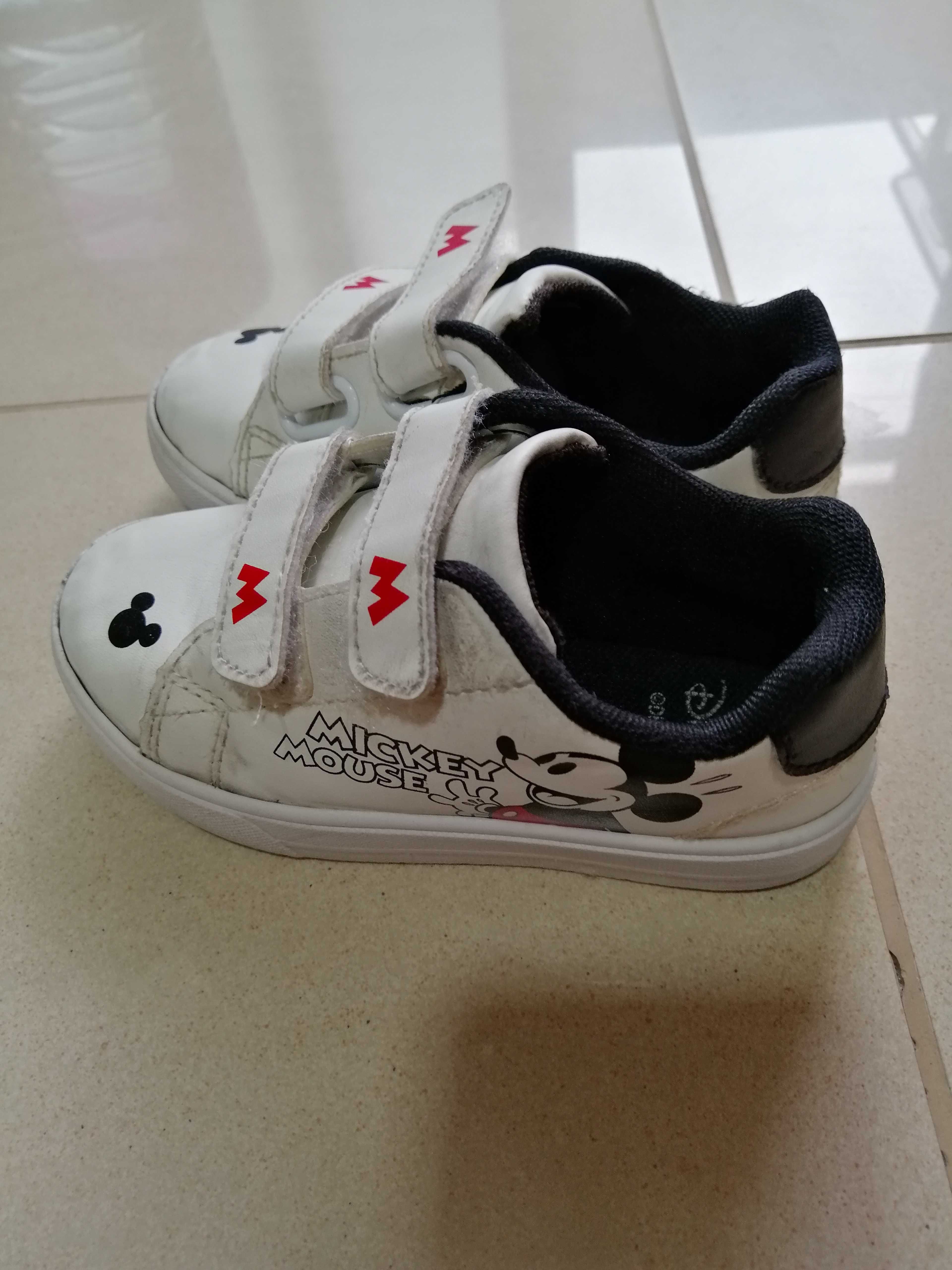 Sapatilhas do Mickey, tamanho 27