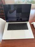 MacBook Pro 16'' M1 Pro 16GB RAM 512GB SSD Srebrny