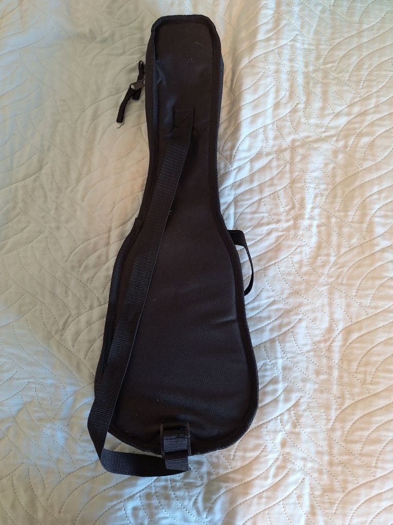Ukulele Camglewood Tiare + Capa almofada