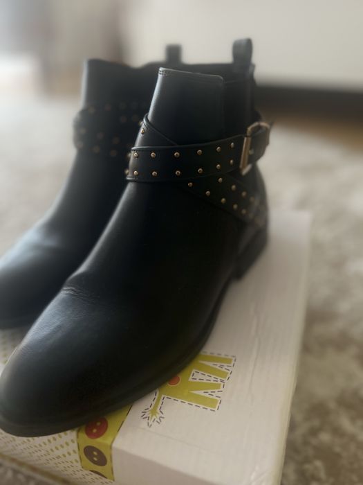 Жіночі черевики