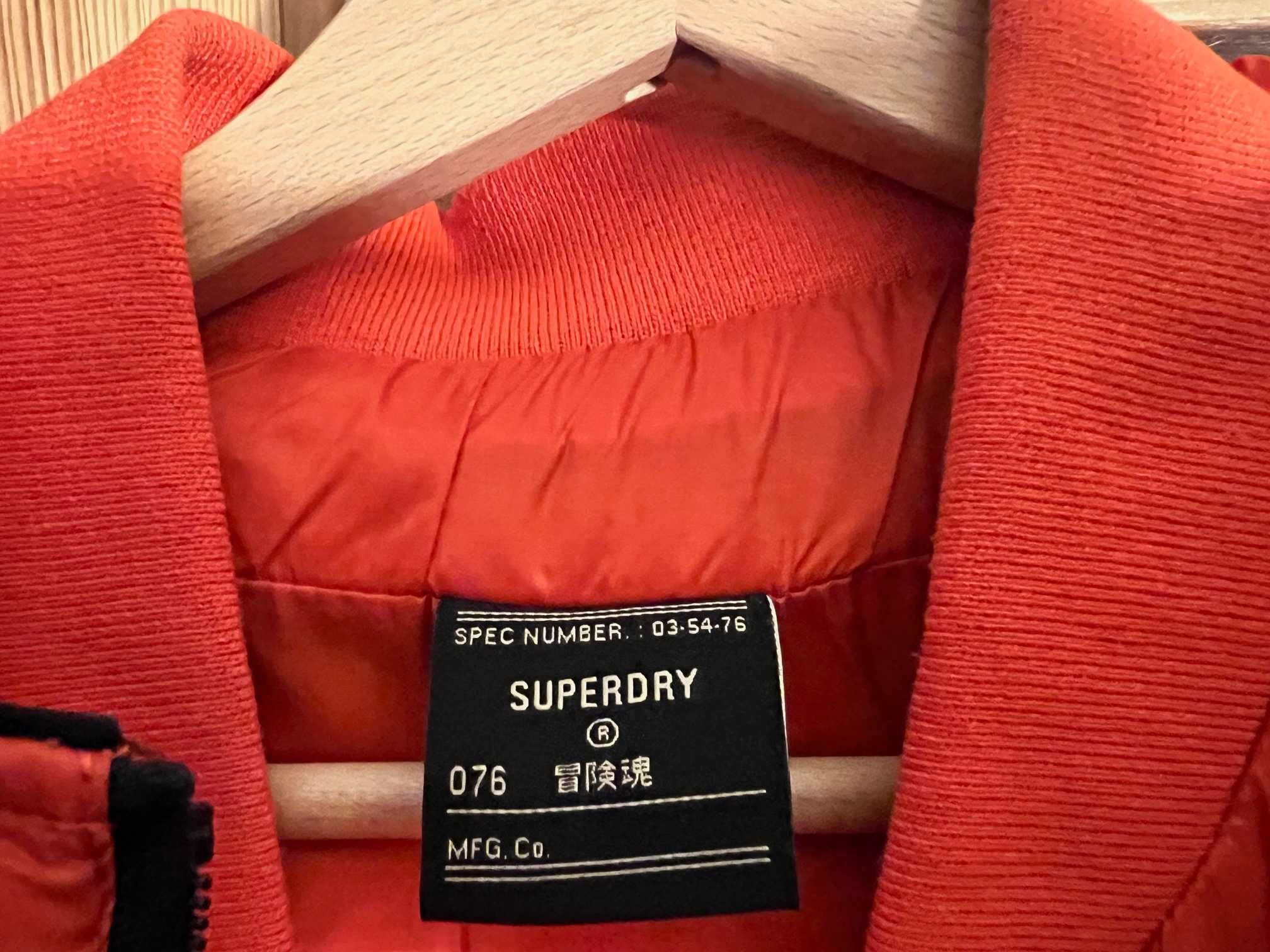 Kurtka z kapturem Superdry pomarańczowa