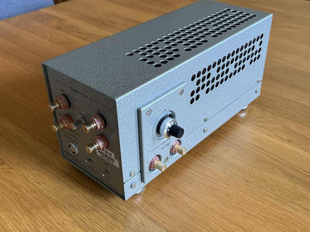 Przedwzmacniacz gramofonowy lampowy phono Line Magnetic LP-33