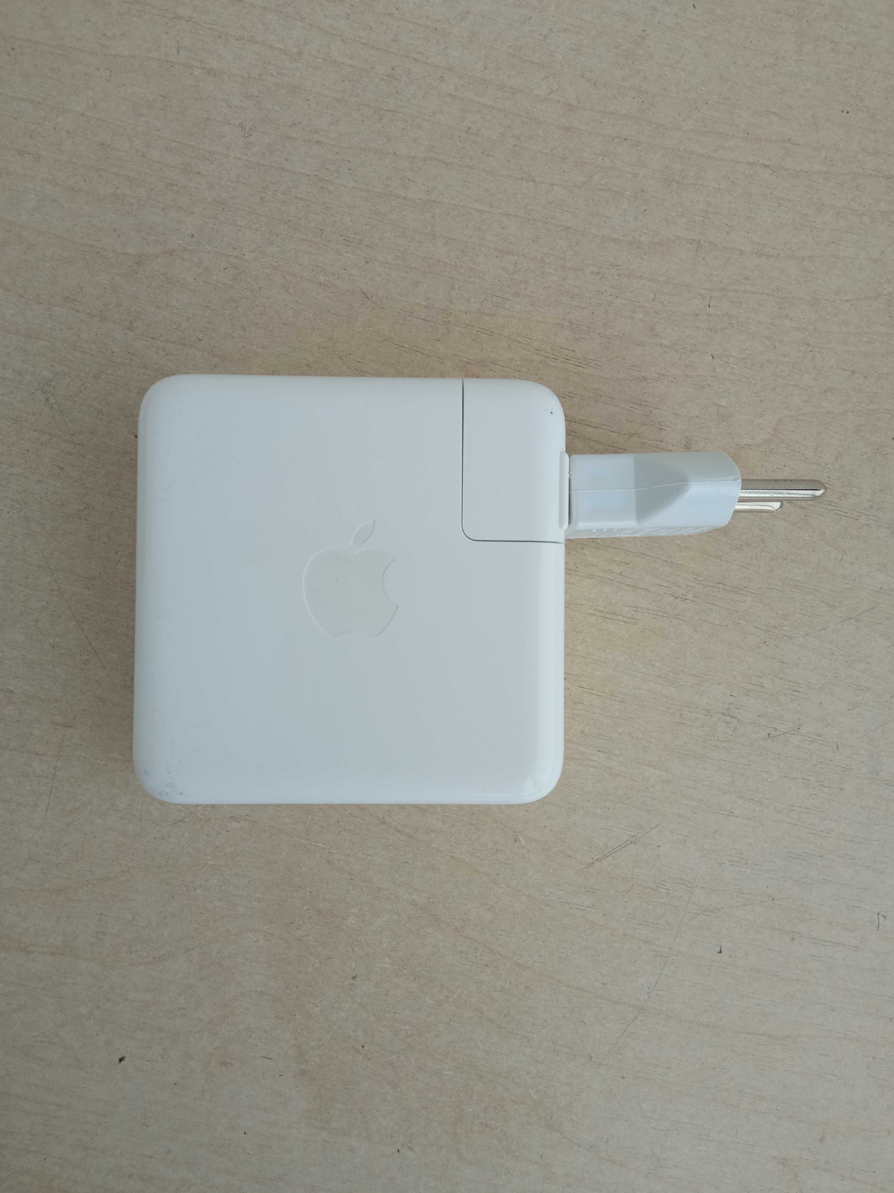 Зарядка для Apple MacBook A1947 61W Type-C