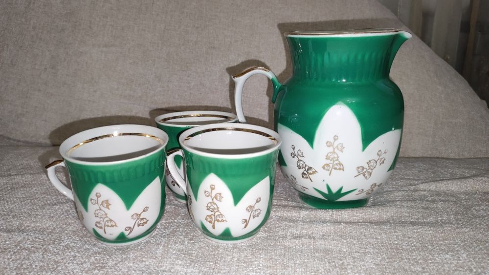 Кувшин и 3 чашки Городница