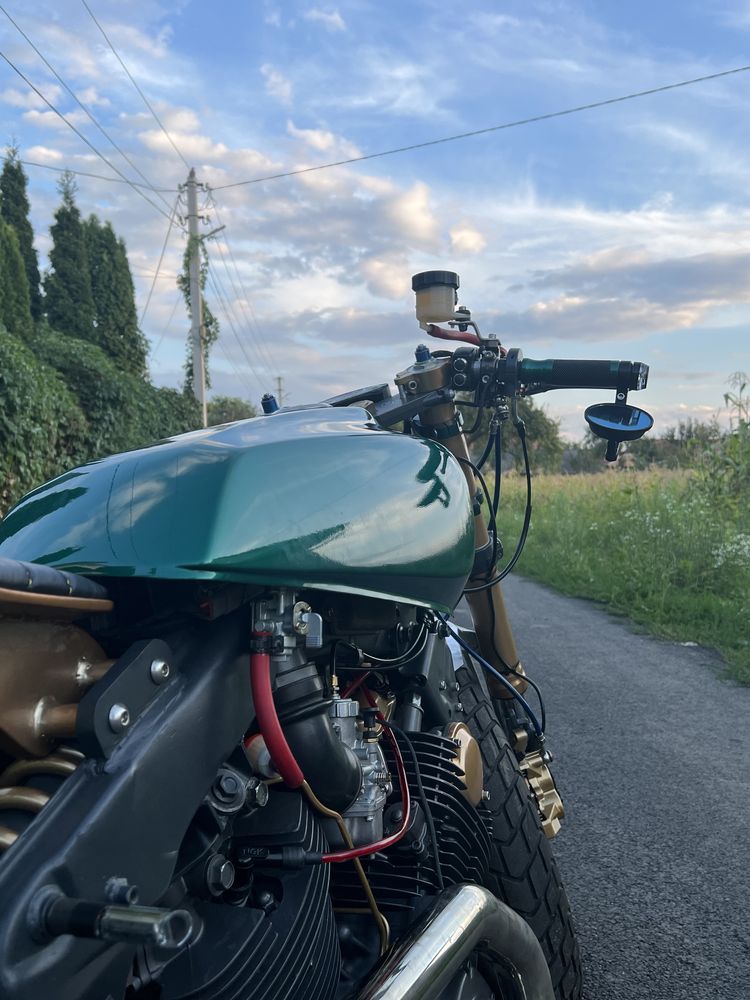 Yamaha xv750/Virago cafe racer