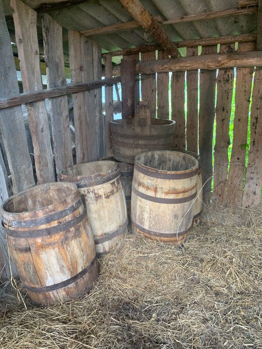 Дубові бочки(деревʼяні)