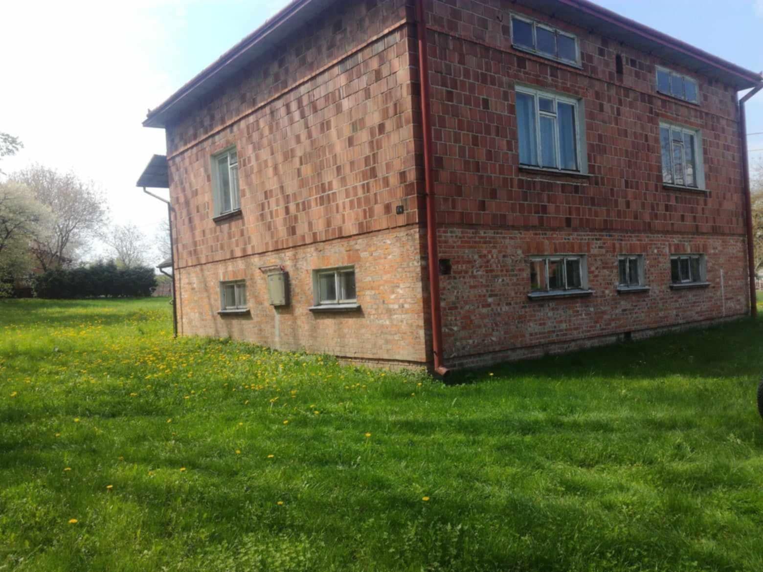 Sprzedam dom w miejscowości Dębów w doskonałej lokalizacji z potencjał
